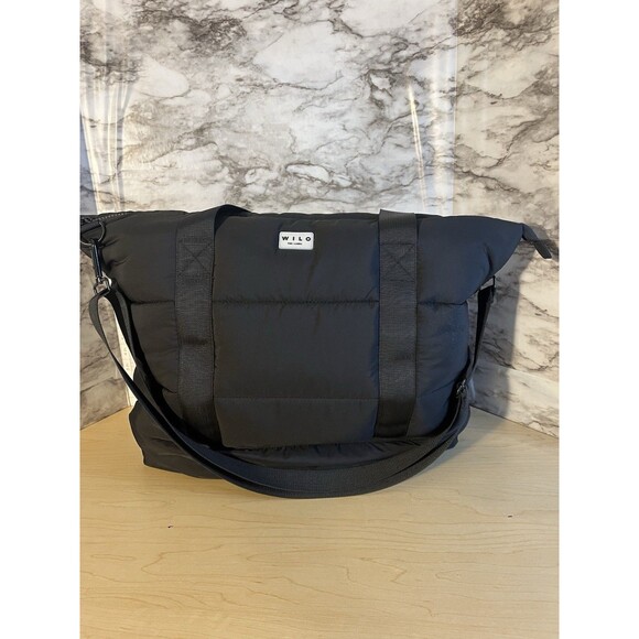 Wilo The Label Handbags - Wilo The Label NWOT Black Puffer Tote Gym Bag With Removable Shoulder Strap